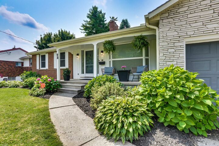 Property Photo: 98 Maud Street ON N4S 3Y6