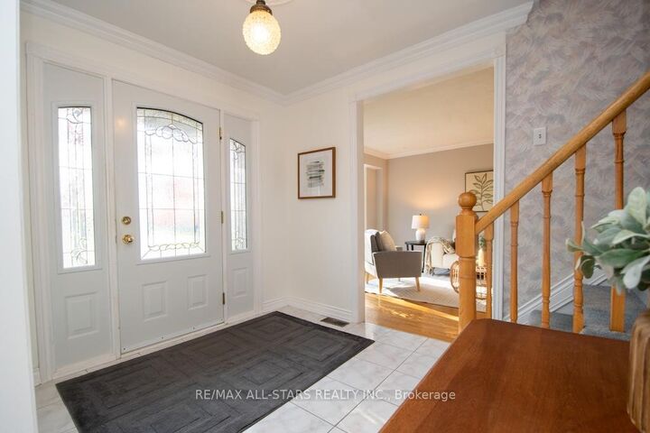 Property Photo: 29 McDonagh Drive ON K9V 5A9