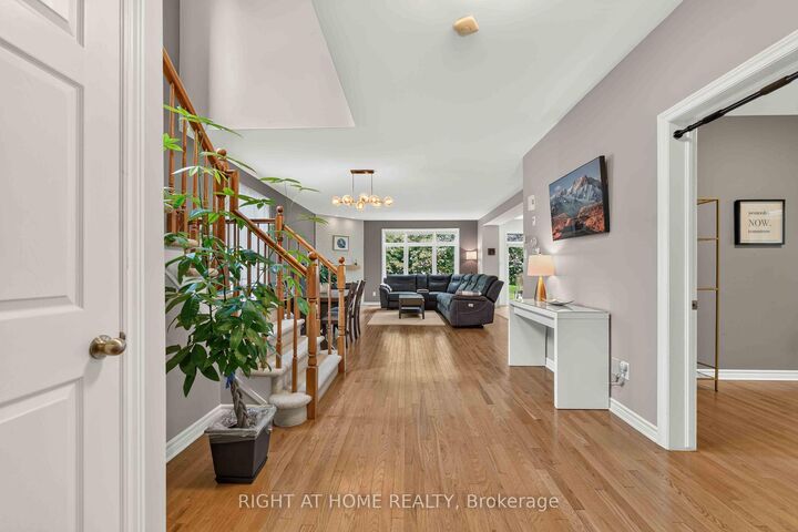 Property Photo: 168 Steeple Chase Drive ON K2M 2Z4