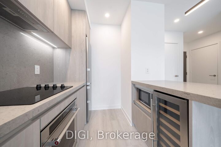 Property Photo:  57 Spadina Avenue 1109  ON M5V 0T9 
