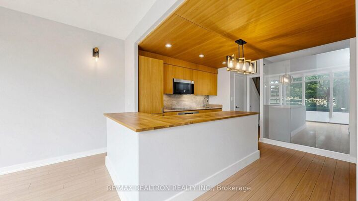Property Photo: 102 Fort York Boulevard ON M5V 3Z3