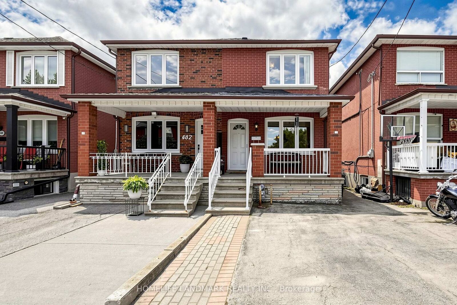 Property Photo: 484 Glenholme Avenue ON M6E 3G2