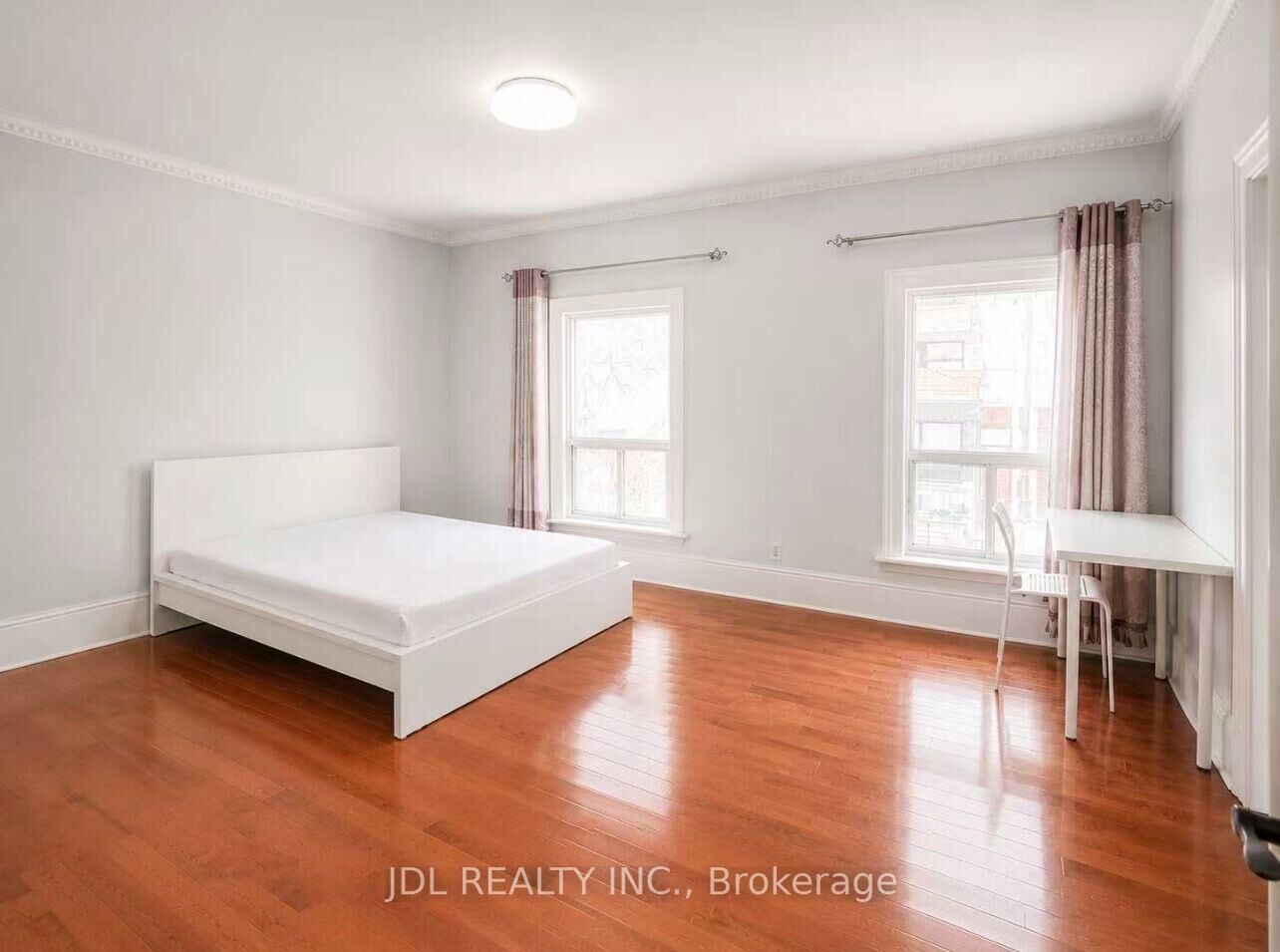 Property Photo: 60 Grange Ave Toronto M5t 1C9 Avenue Suite A, 2nd Floor ON M5T 1C9