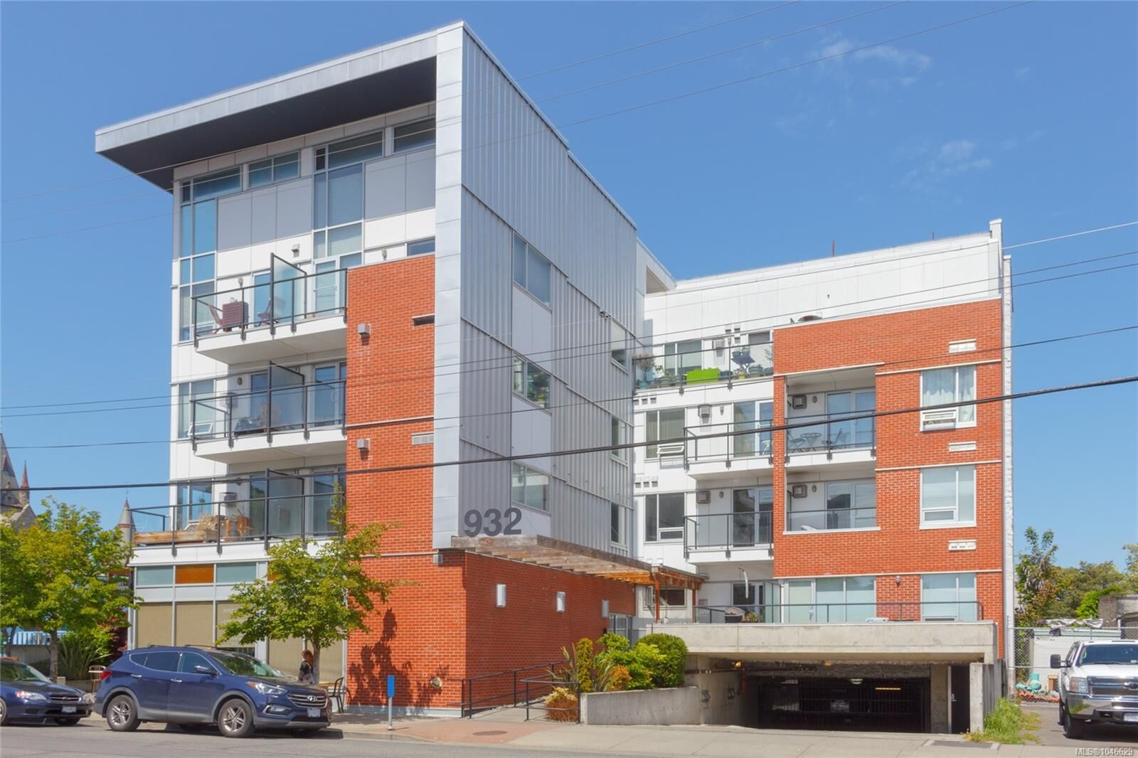 Property Photo: 932 Johnson St #303 BC V8V 3N4