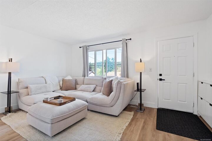 Property Photo: 1143 Lockley Rd BC V9A 4S5