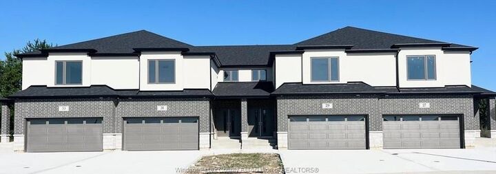 Property Photo: 31 Eagle ON N8H 3V4