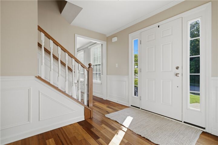 Property Photo:  1640 Heritage Dr  PA 15237 
