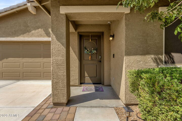 Property Photo:  1858 W Expressman Street  AZ 85120 