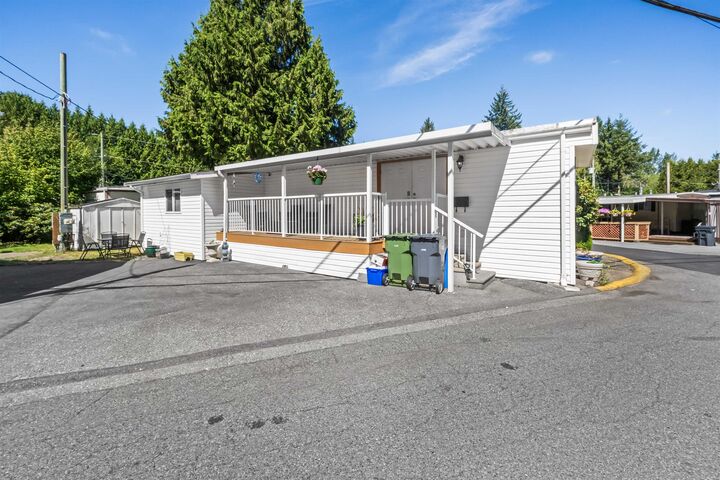 24330 Fraser Highway 20 — photo 1