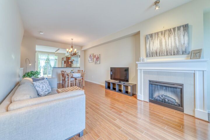 Property Photo: 3105 Dayanee Springs Boulevard 198 BC V3E 0C2