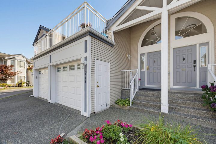 Property Photo: 9072 Fleetwood Way 211 BC V3R 0M6