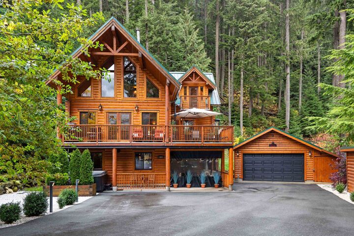 Property Photo: 15041 Root Roundabout BC V0X 1L5