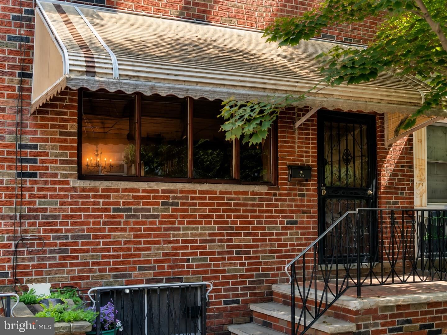 Property Photo:  1525 S Juniper Street  PA 19147 