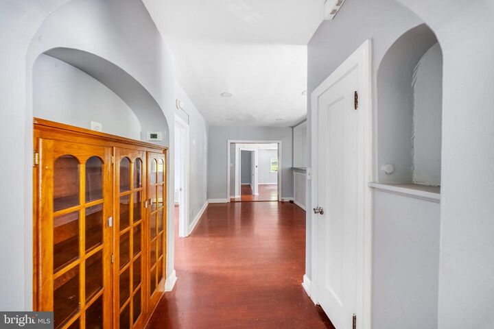 Property Photo:  7126 Carroll Avenue 1  MD 20912 
