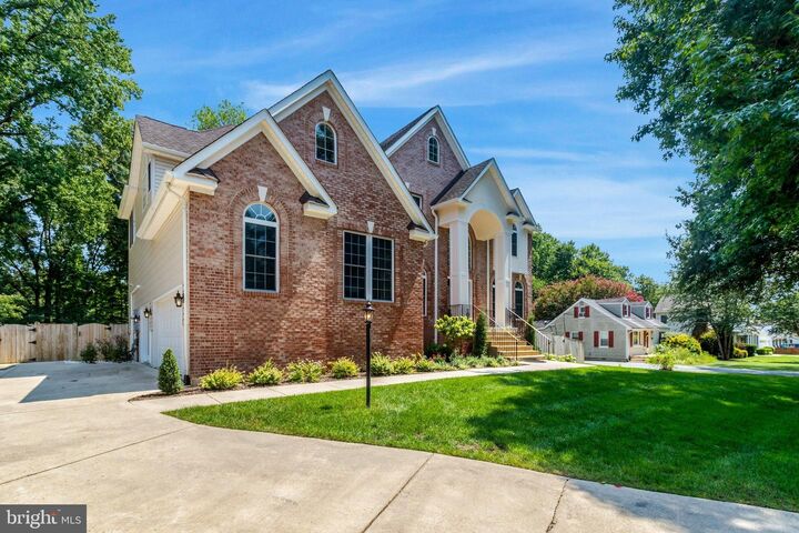 Property Photo: 8713 Oak Leaf Drive VA 22309