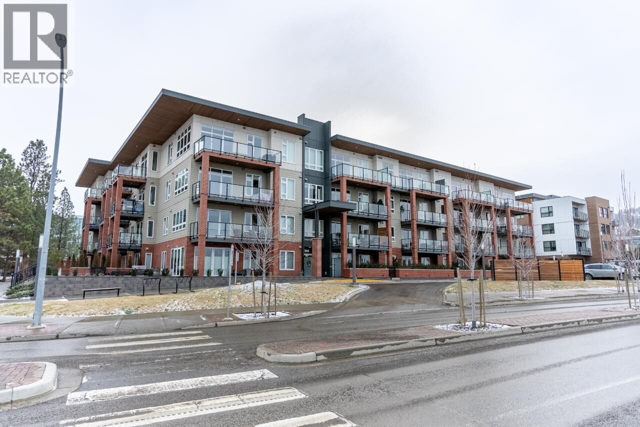 Property Photo:  885 University Drive 204  BC V2C 0K2 
