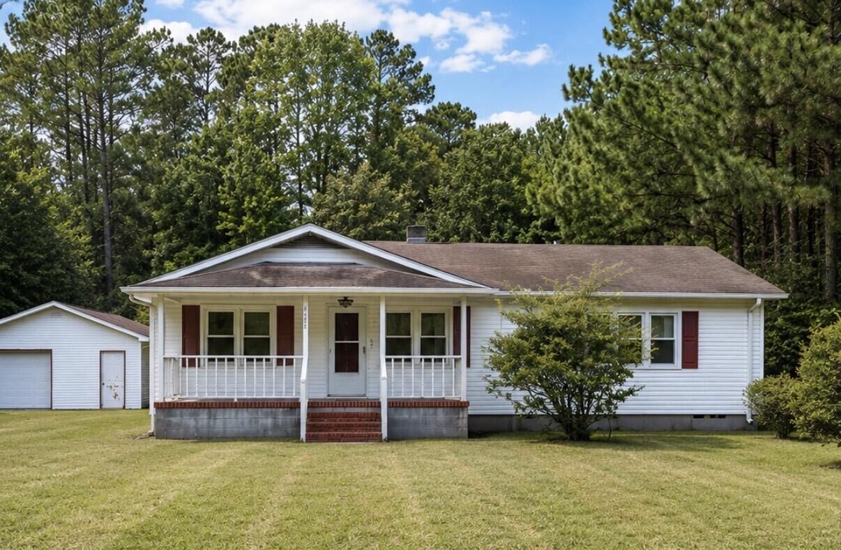 Property Photo:  320 Kitfield Road  SC 29461 