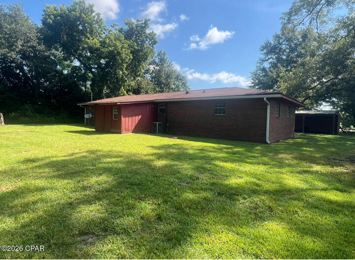 Property Photo: 2231 Porter Avenue FL 32442