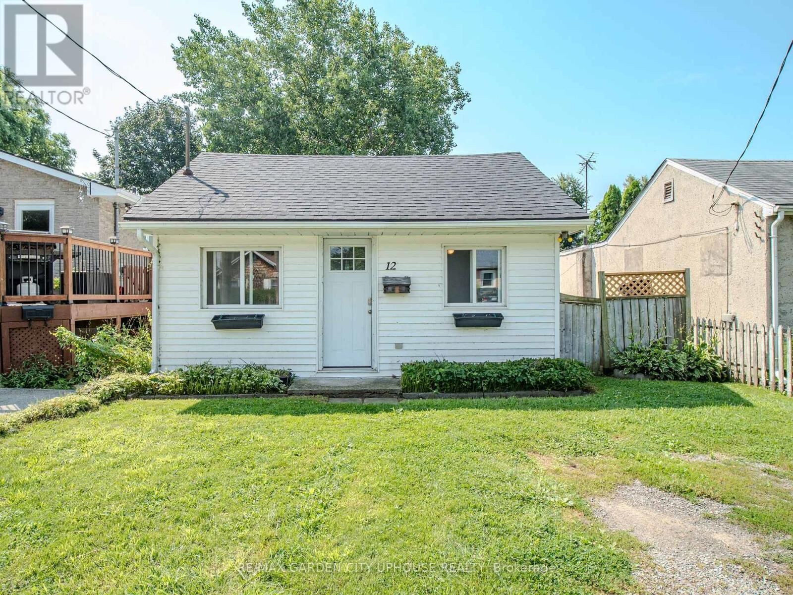 Property Photo:  12 Beachaven Drive  ON L2M 1A4 