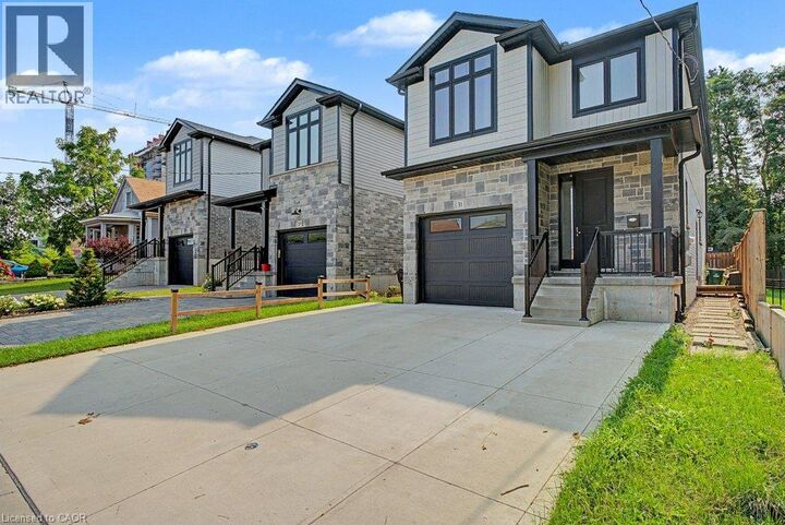 Property Photo:  31 Fourth Avenue  ON N2C 1N9 