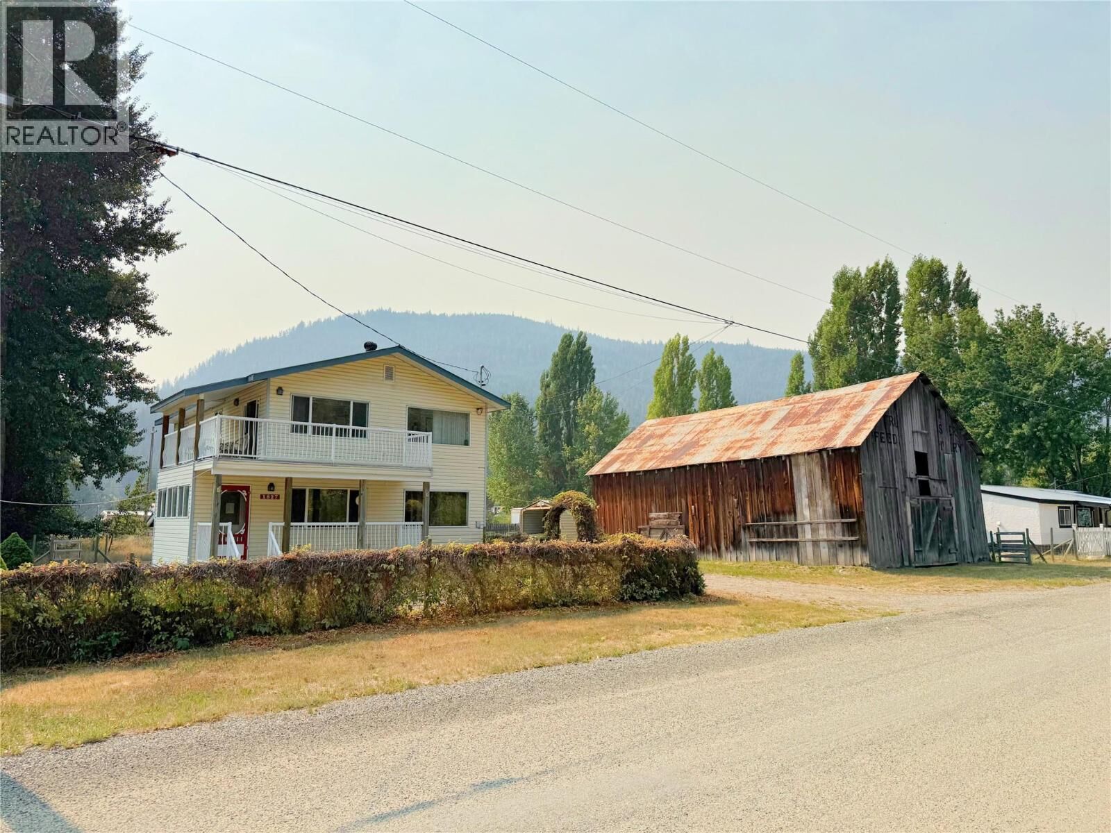 Property Photo: 1827 Front Street BC V0X 1W0