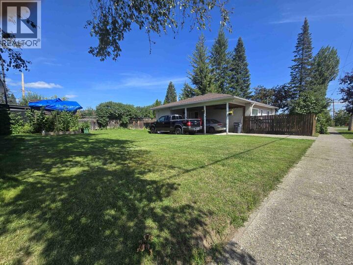 Property Photo:  2940 2nd Avenue  BC V2M 1E8 
