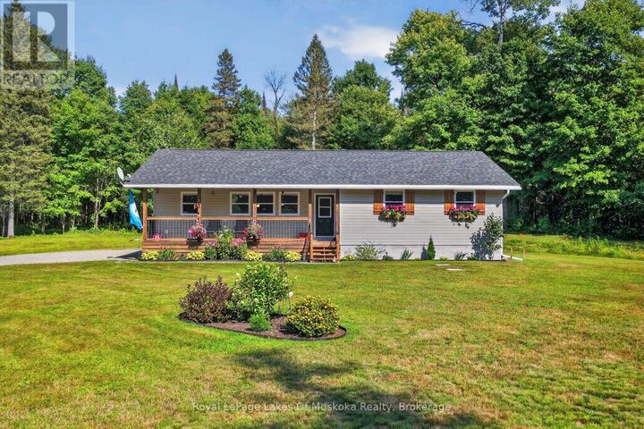 400 Chetwynd Road — photo 1