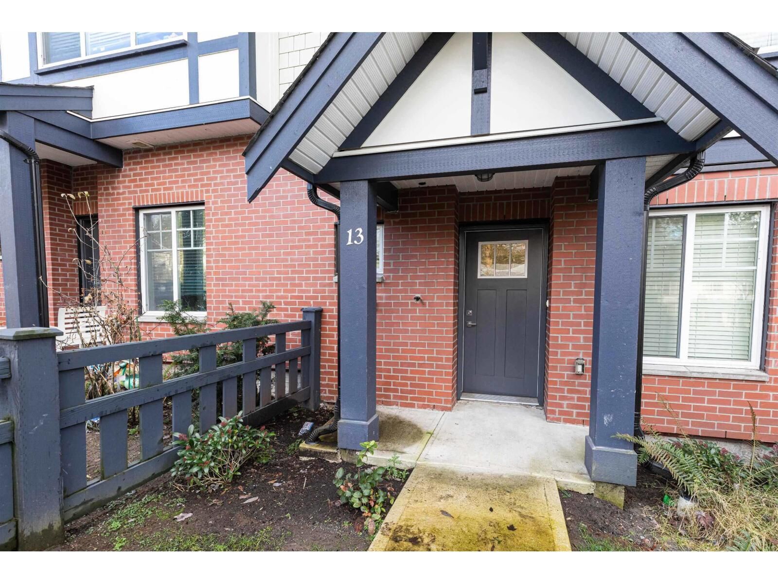 Property Photo: 11188 72 Avenue 13 BC V4E 0A5