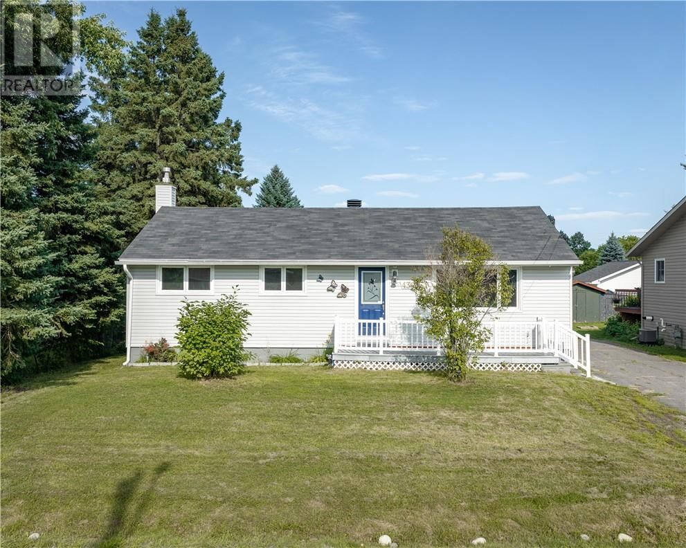 Property Photo:  4360 Odile Street  ON P3P 1L6 