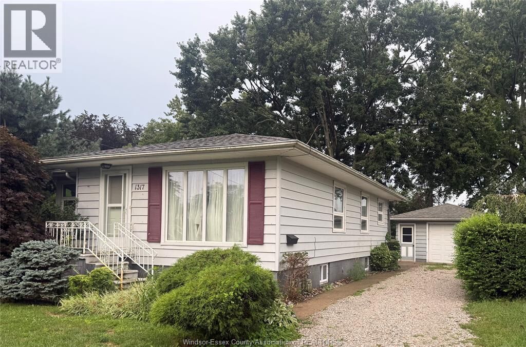 Property Photo: 1317 Clovelly Drive 2 ON N9Y 2P3