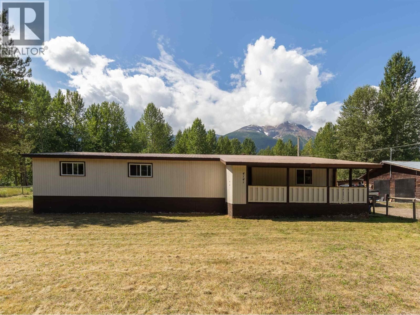 Property Photo: 4141 Whalen Road BC V0J 2N2