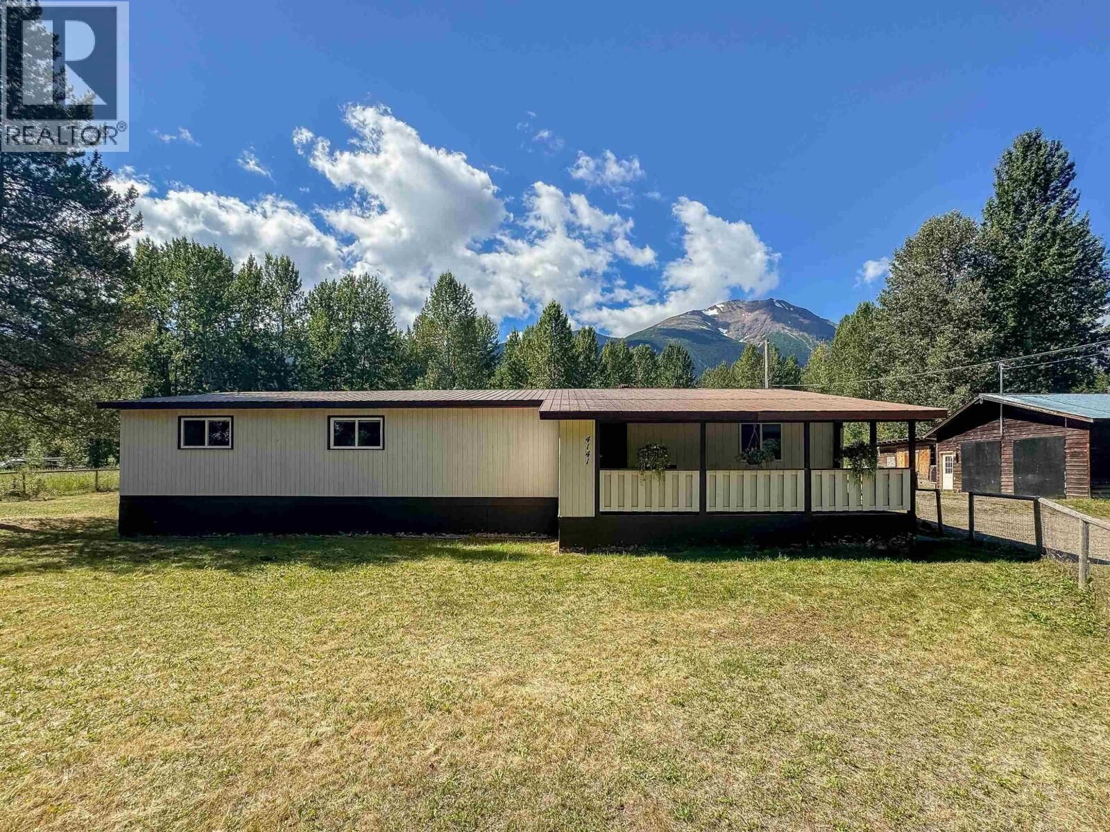 Property Photo: 4141 Whalen Road BC V0J 2N2