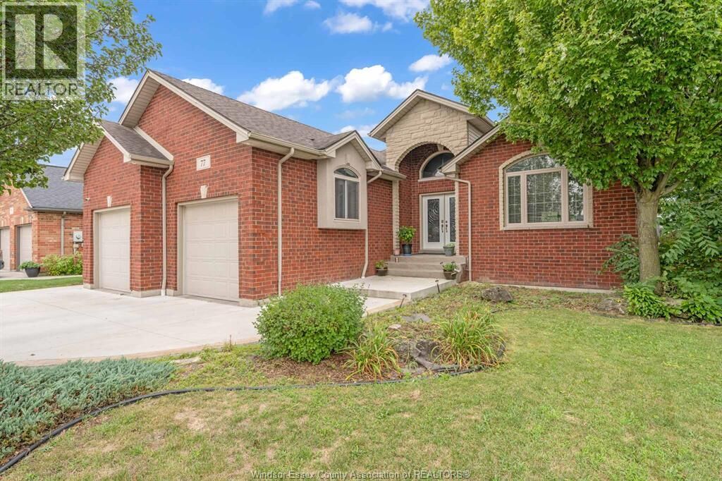 Property Photo: 77 Whelan Drive ON N9V 4B6
