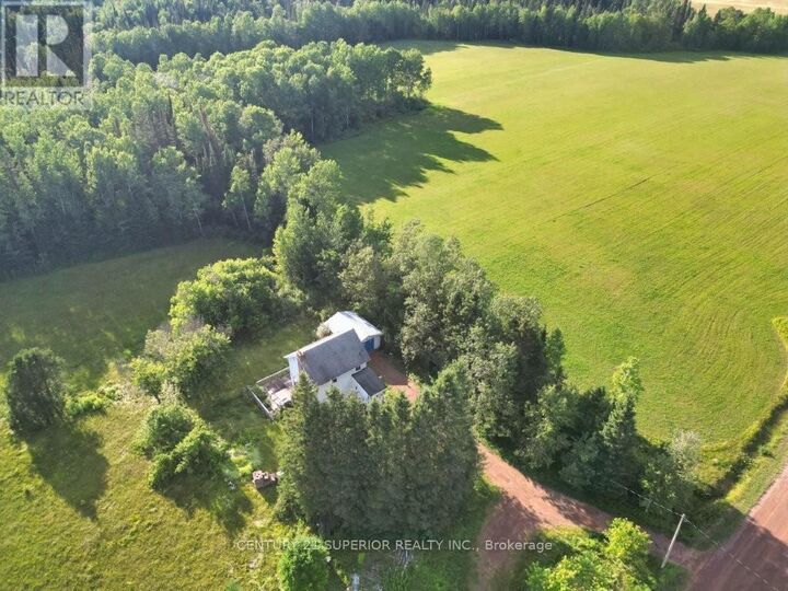 Property Photo: 353 Spring Creek Drive ON P0T 1K0