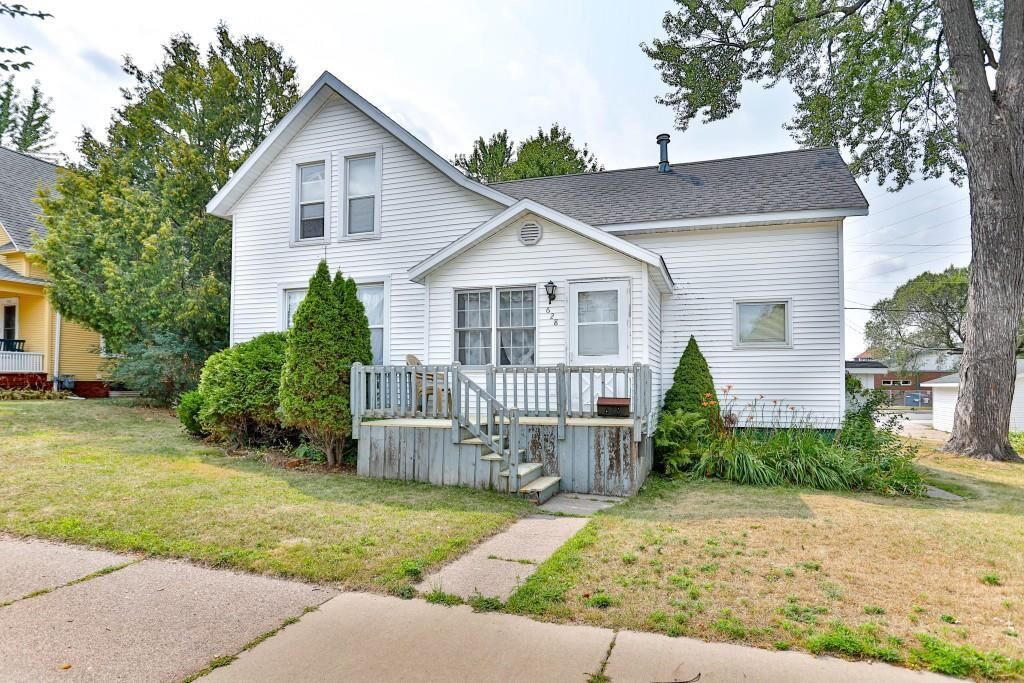 Property Photo:  628 S 6th Avenue  WI 54401 
