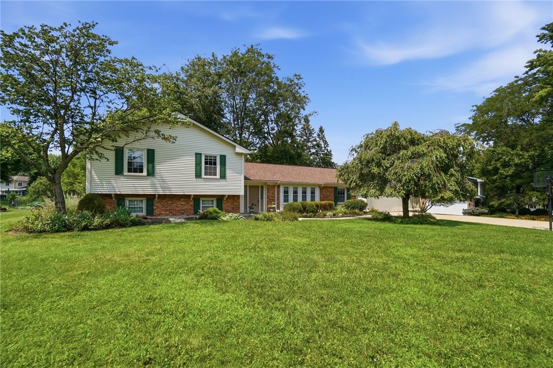 Property Photo: 6621 Statesboro Road OH 45459