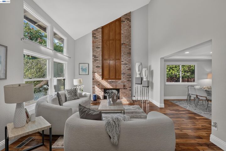 Property Photo: 3356 Winter Wren Pl CA 94555