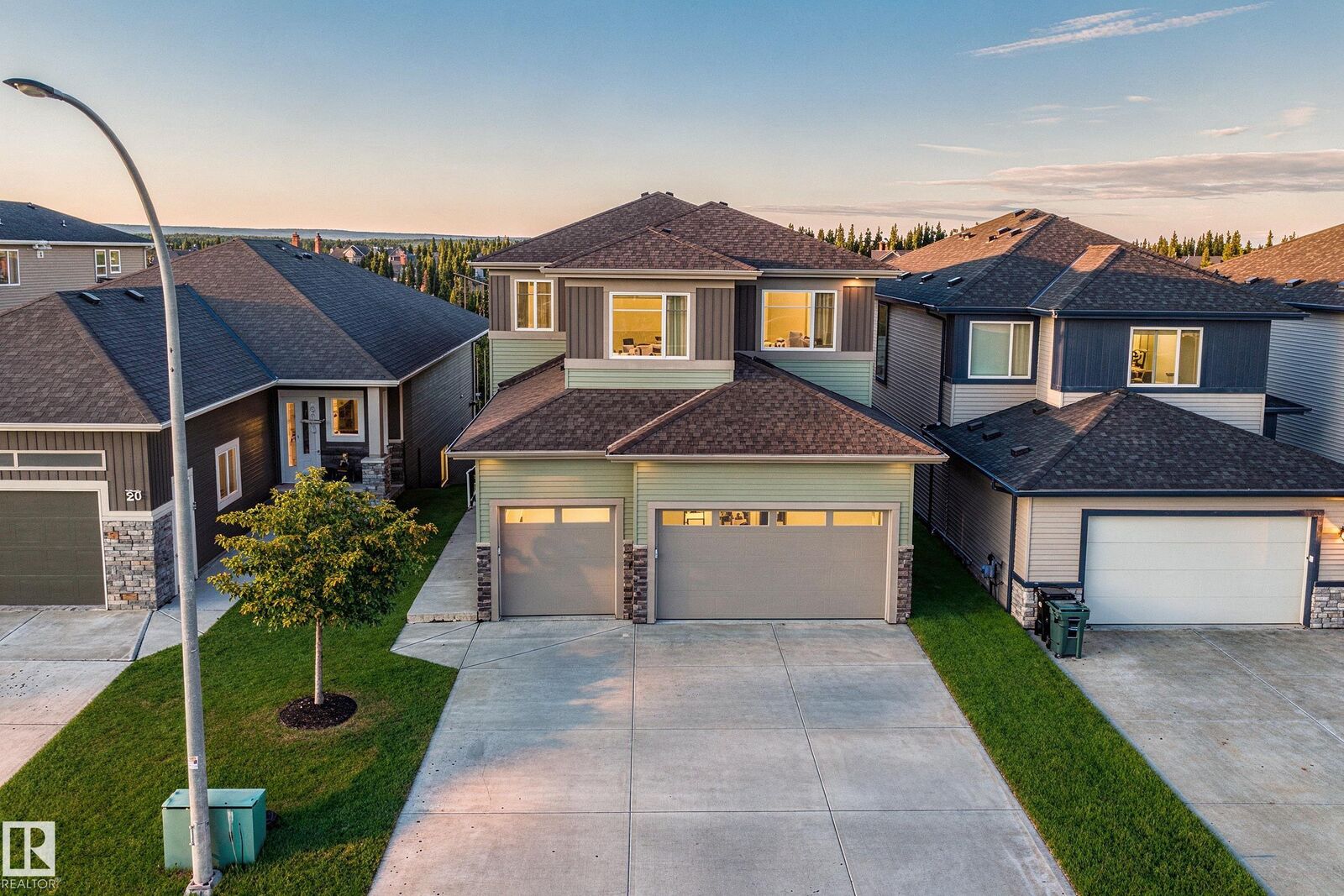 Property Photo: 28 Harley Way AB T7X 0X4
