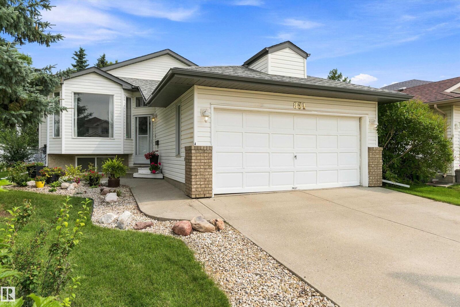 Property Photo:  851 112A Street NW  AB T6J 6W2 