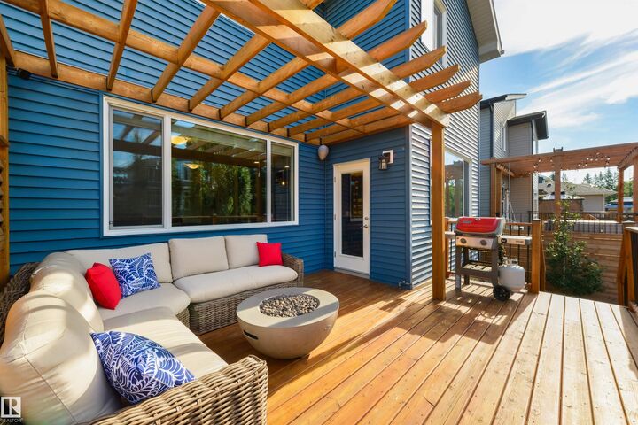 23 Kingsbury Circle — photo 1
