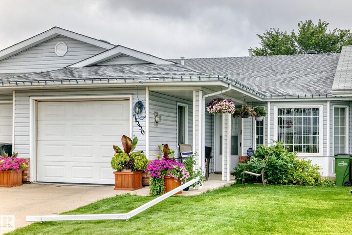 Property Photo: 7530 137A Avenue NW AB T5C 3R4