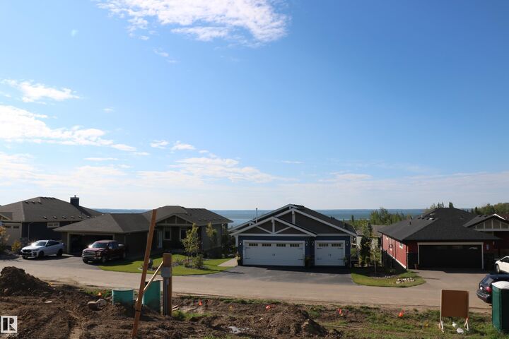 Property Photo:  617 55101 Ste Anne Trail  AB T0E 1A1 