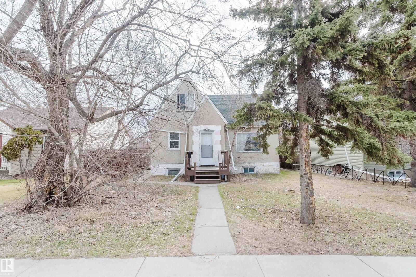 Property Photo:  12223 127 Street NW  AB T5L 0Z7 
