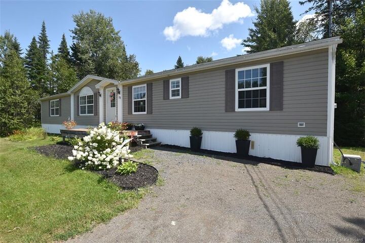 12 Cedar Street — photo 1