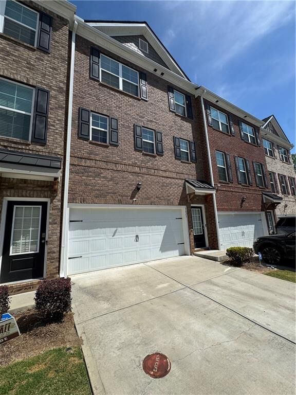Property Photo: 3025 Westpoint Circle GA 30078