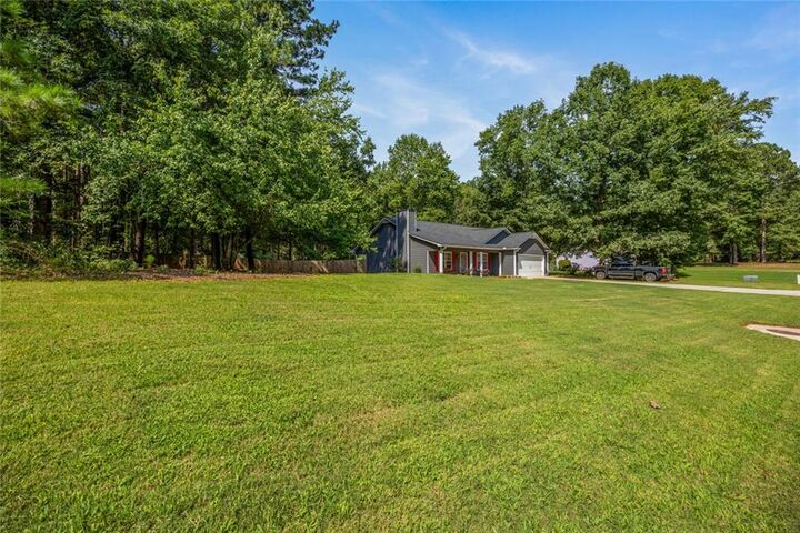 Property Photo: 469 Cedar Trail GA 30680