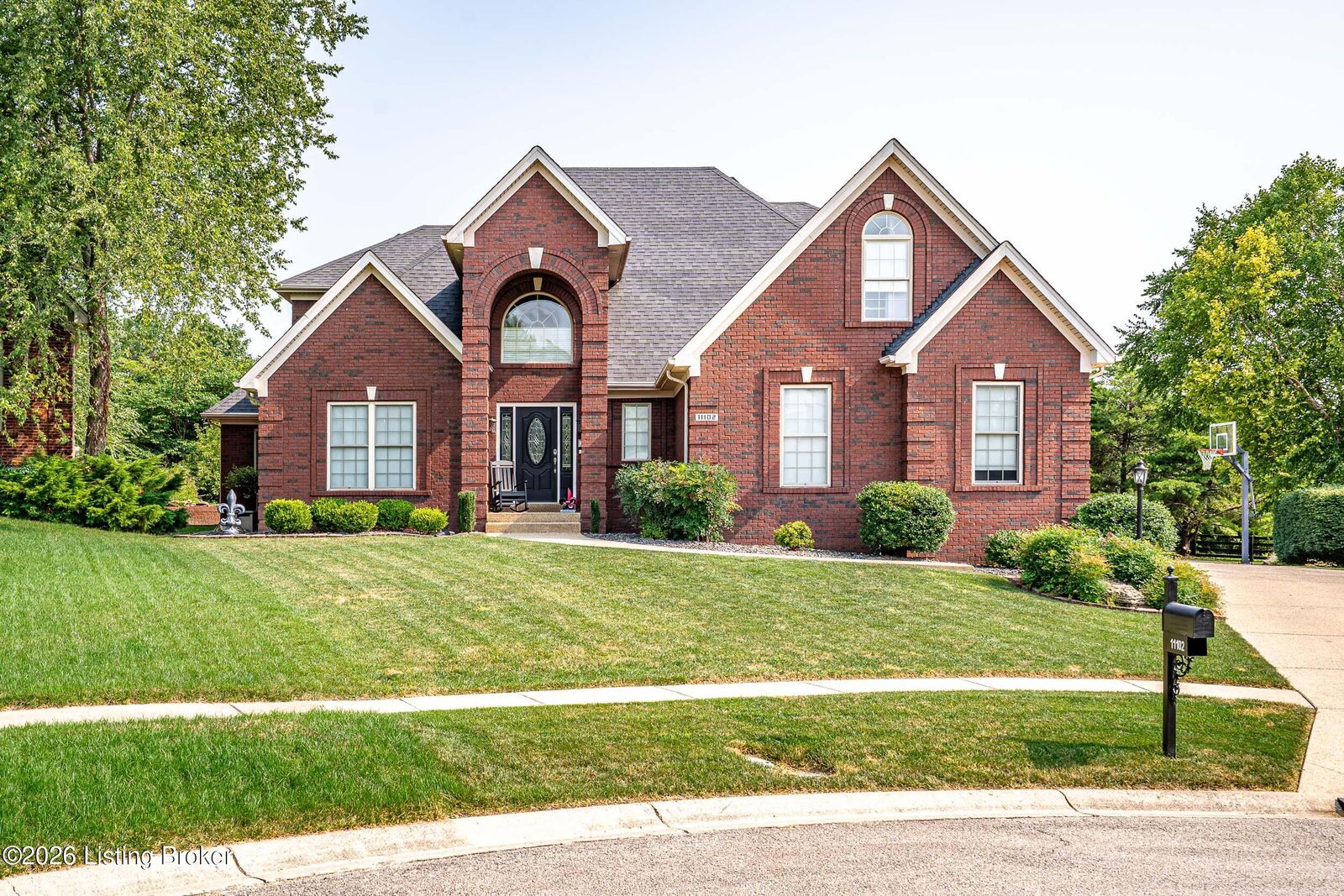 Property Photo:  11102 Perwinkle Ln  KY 40291 