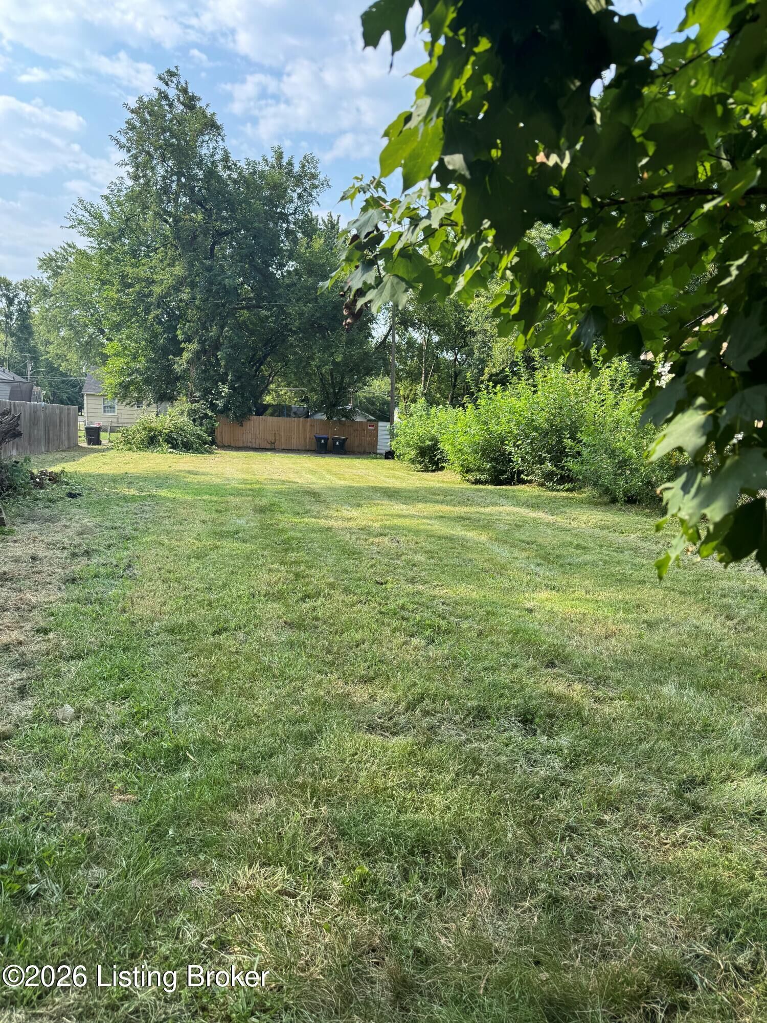 Property Photo: 600 Beecher St KY 40215