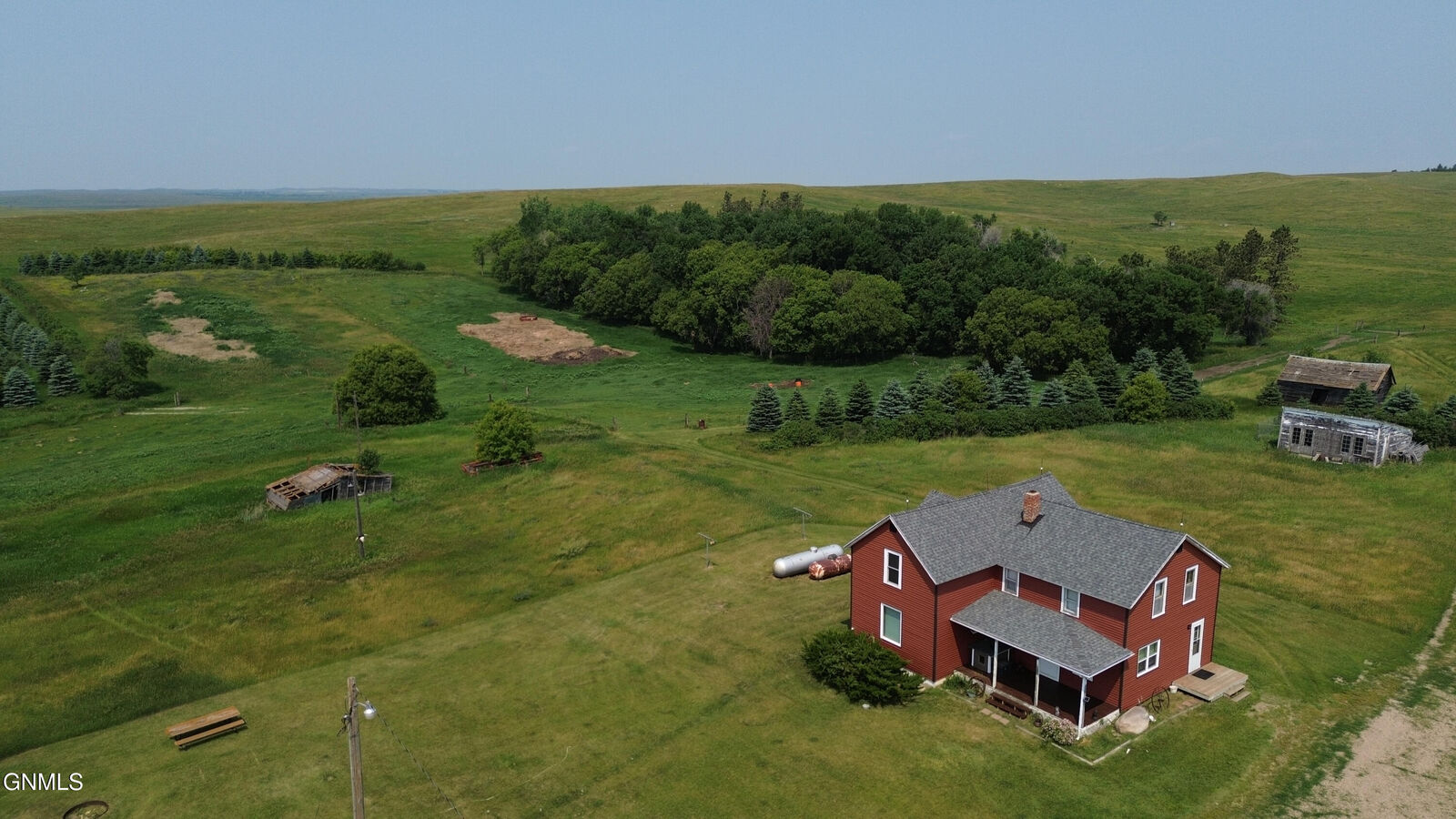 Property Photo:  19050 Highway 14  ND 58494 