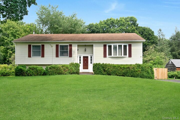 Property Photo:  2 Shirley Drive  NY 12563 